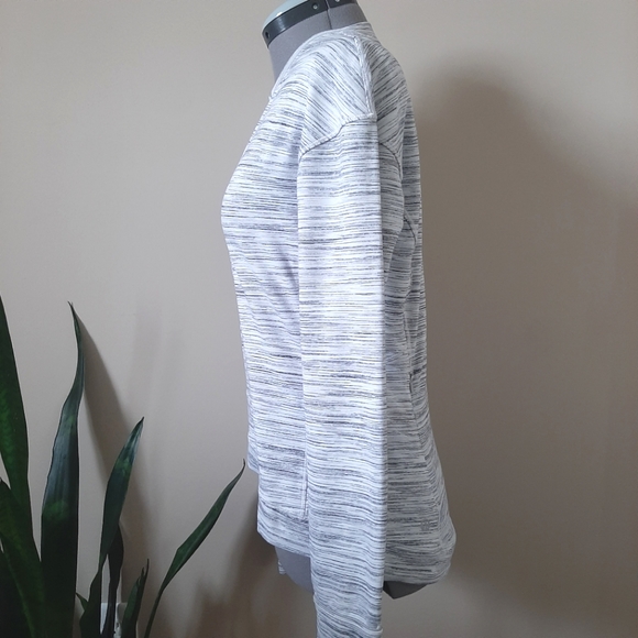 Lululemon Close To Crossing Long Sleeve - Picture 4 of 7